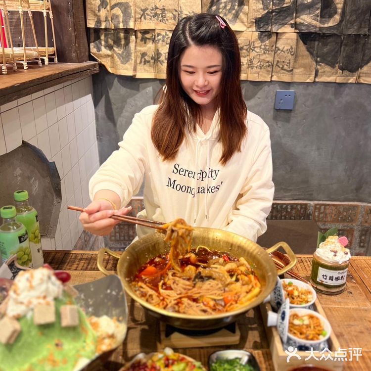 沈阳也可以千层毛肚当面嗦啦~真的超过瘾‼️