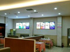 -鲁班小馆(政四街店)