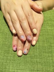 -Hertha Beauty Salon