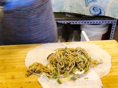 素卷馍加把子肉和卤蛋-安徽阜阳卷馍(西单店)