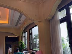 -鲤鱼洲酒店港鲤咖啡厅