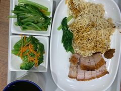 -了凡油鸡饭·面(台北101店)