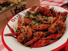 甜麻干煸小龙虾-在老街·淮安大排档·甜麻干煸龙虾·烧烤(河下古镇店)