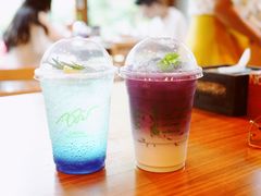 -Chom Cafe and Restaurant