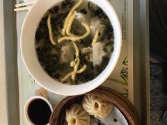 -东方既白(上海浦东国际机场)