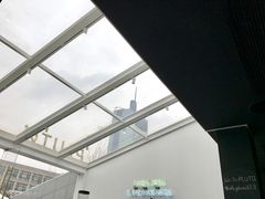 -UNI UNI(环亚凯瑟琳店)