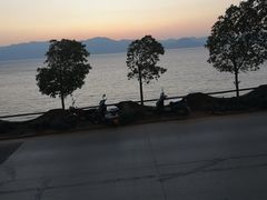 -湖景渔湾