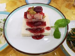 树莓酱奶酪豆腐-新疆巴州金丝特餐厅(大钟寺店)