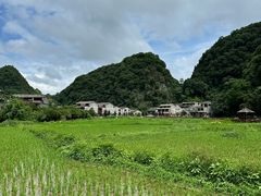 -高荡千年布依古寨旅游景区