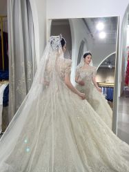 -艾米丽婚纱礼服