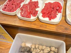 -天成·潮州牛肉脆肉鱼生蚝自助火锅