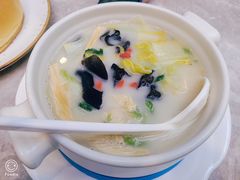 无油鱼汤煮食蔬-大树餐厅(红旗街万达店)
