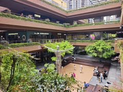 -瑞虹新天地月亮湾