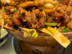 铜锅牛蛙-蛙蛙叫干锅年代(簋街总店)