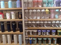 -名创优品(北京NTP新城广场店)