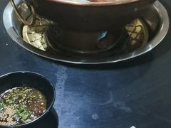 -果松木炭酸菜铜火锅·外婆参鸡汤