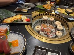 -山川小町·极番烧肉(新地假日广场店)