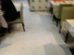 -丽丽三鲜螺蛳粉(田林路店)
