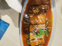 小船焖渤海刀鱼-小船渔村•大连菜•大连焖鱼(黄河路店)