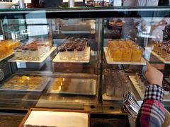 面包甜点陈列柜-广州富力君悦大酒店·凯菲厅