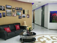 -雅悦齿科(顾村公园店)