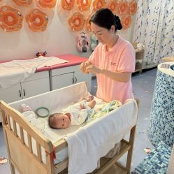 -童谣里医疗级月子中心(独栋湖景店)