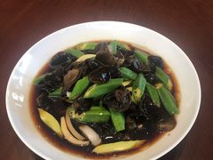 捞汁木耳-新荣记(建国门外大街店)