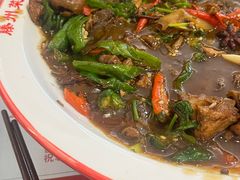 -鲁南仔·滕州炒鸡(经三路店)