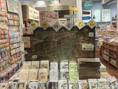 -猫的天空之城概念书店(杭州南宋御街店)