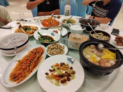 -沪华海鲜大酒楼(南汇店)