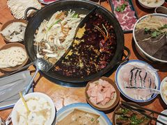 -周小明火锅(黑金冠社区店)