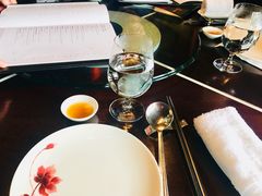 餐具摆设-杭州西子湖四季酒店·金沙厅