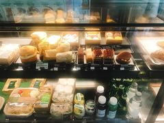 -星巴克臻选(深圳龙华红山天虹店)