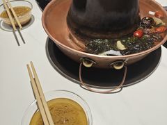 -周嵘铜火锅