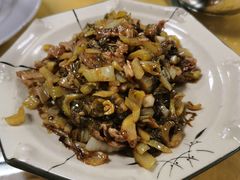 乡下酸菜炒大肠-如意农庄