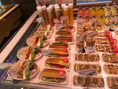 -巴黎贝甜(大宁国际商业广场店)