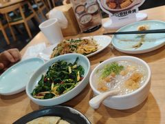 -宏状元现熬粥·京味菜(黄寺大街店)