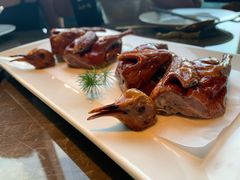 脆皮乳鸽-新荣记(BFC外滩金融中心店)