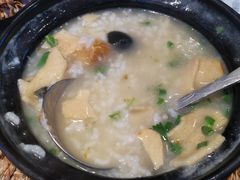 -皮蛋弟砂锅店(总店)