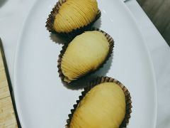 银萝千层酥-香港百合居(LCM置汇旭辉广场店)