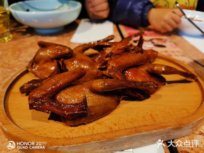 唐宫小聚(荃湾荃新天地店)乳鸽图片
