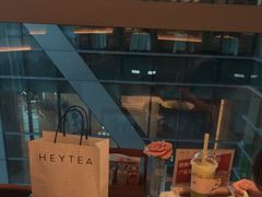 -潮界(LU·ONE凯德晶萃广场店)