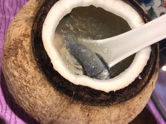 原个椰子炖竹丝鸡-盛港湾海鲜食府(黄沙店)