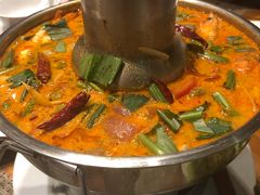 -Chom Cafe and Restaurant