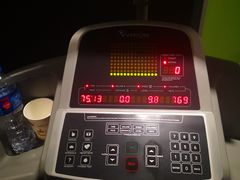 -上海虹桥西郊假日酒店