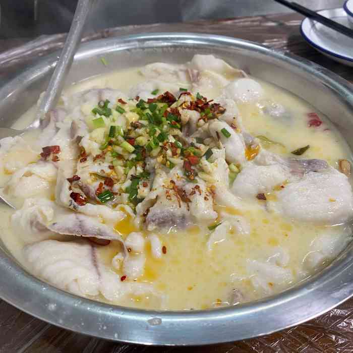 佳佳酸菜鱼-"最近大众点评推的比较多,经常看到别人发的.