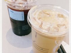 -瑞幸咖啡(临海市银泰城店)