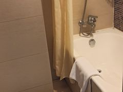 -香港华美达海景酒店