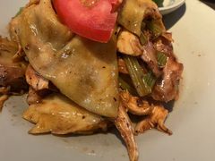 -大头虾越式风味餐厅(光明广场店)