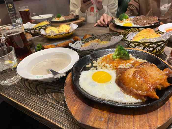 豪尚豪牛排馆(花乡奥莱村店)-"圣诞节应个景跟老情人吃点洋的,来了
